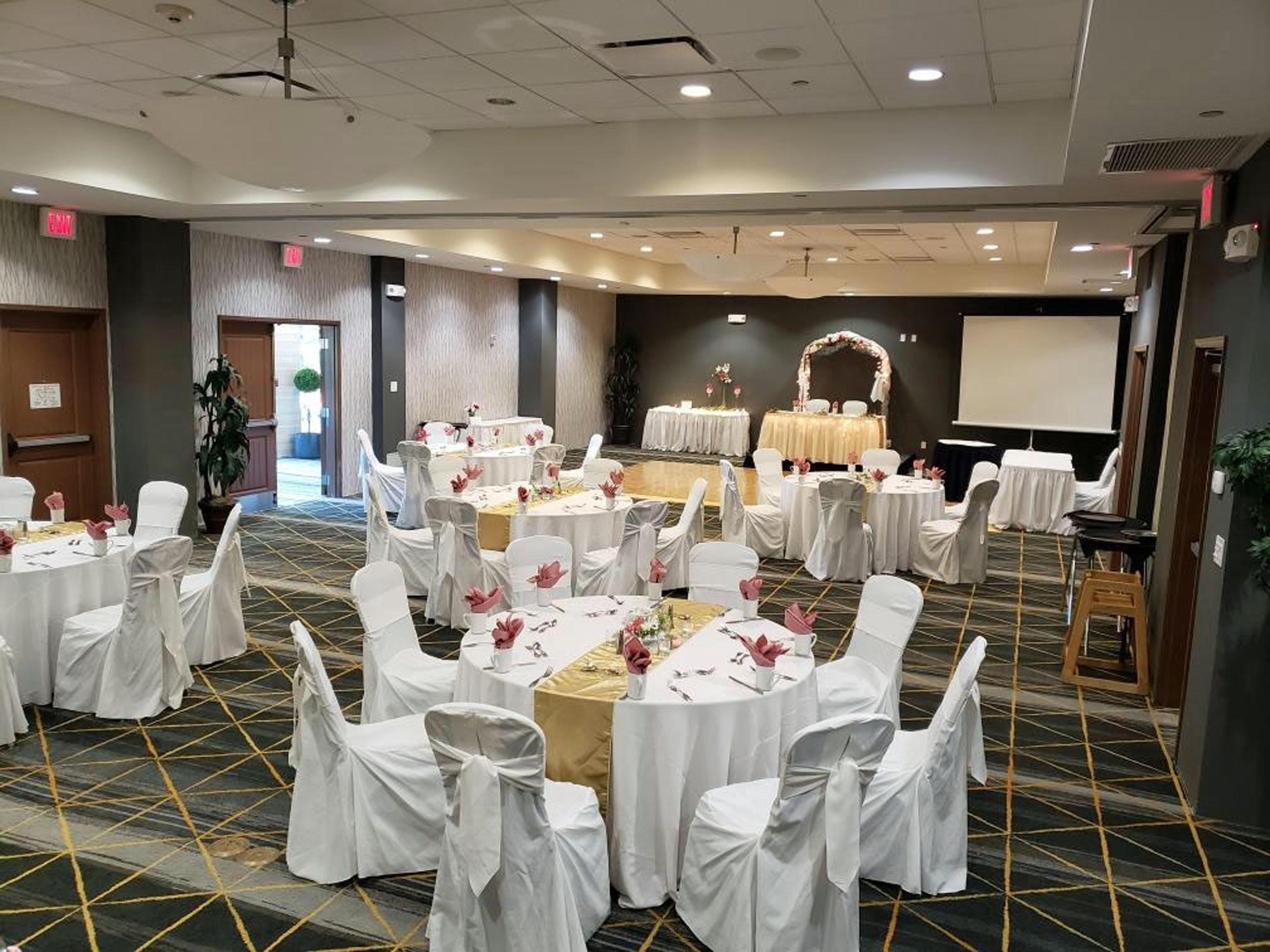 Holiday Inn & Suites Phoenix Airport By Ihg Exterior photo