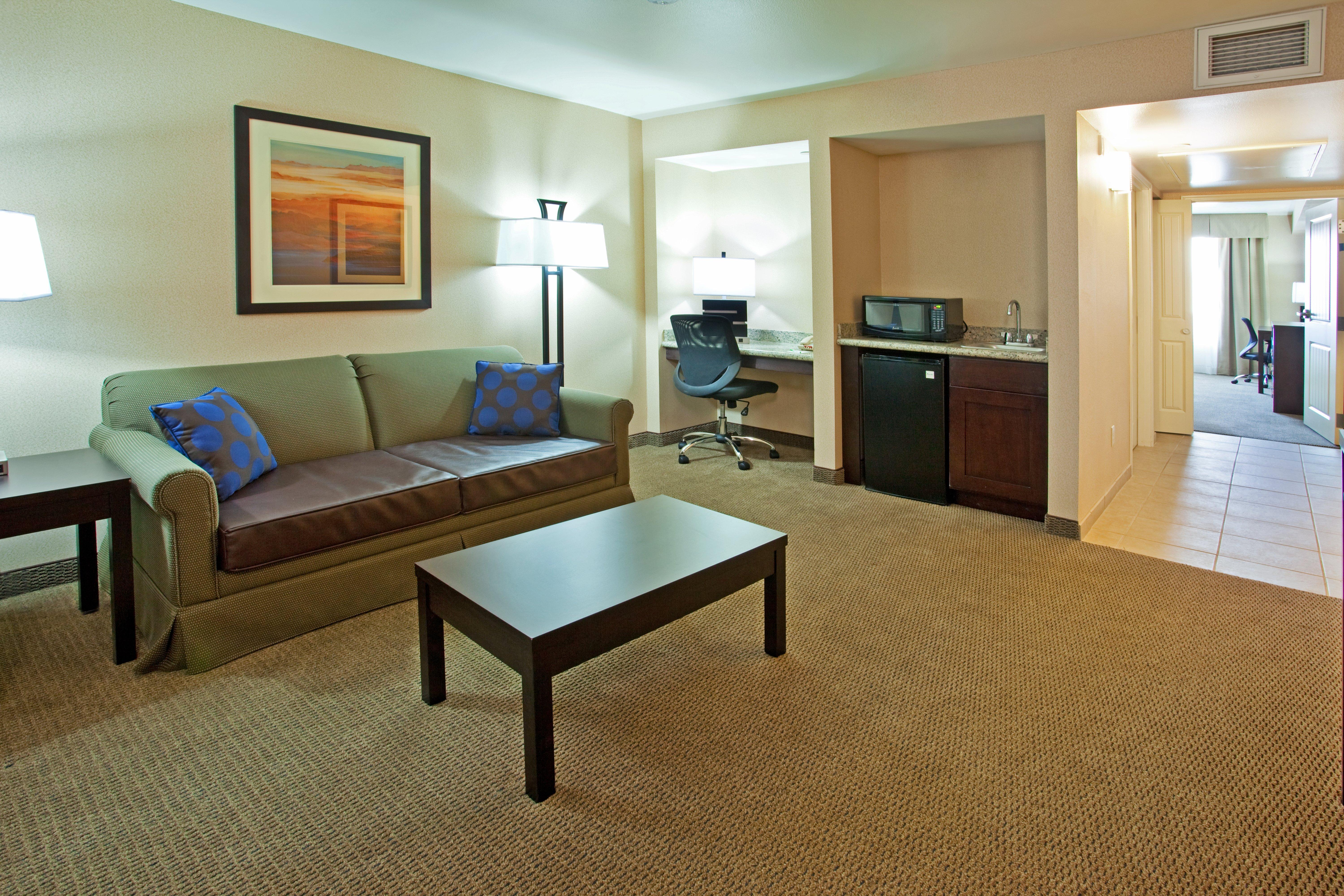Holiday Inn & Suites Phoenix Airport By Ihg Exterior photo