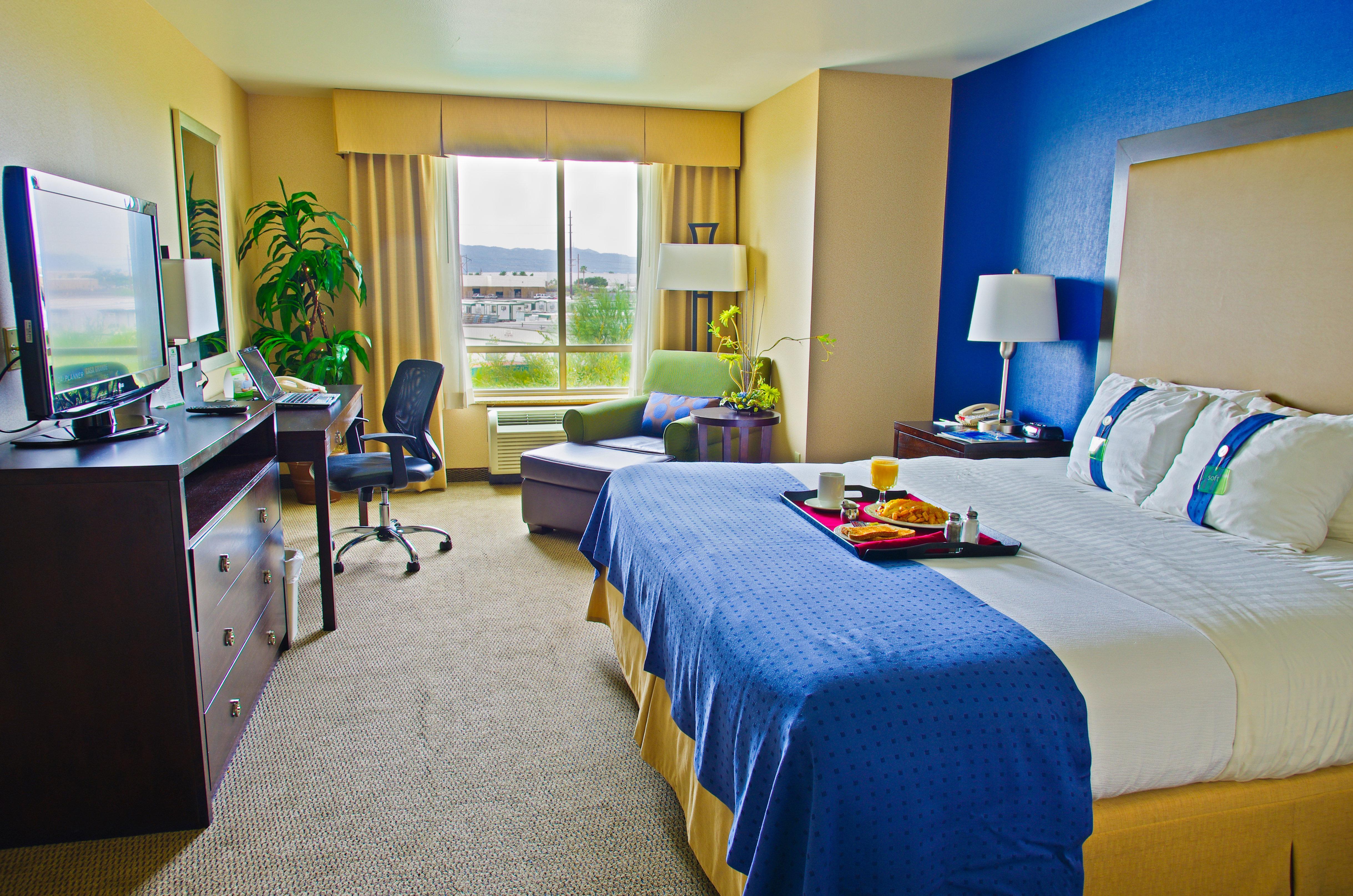 Holiday Inn & Suites Phoenix Airport By Ihg Exterior photo