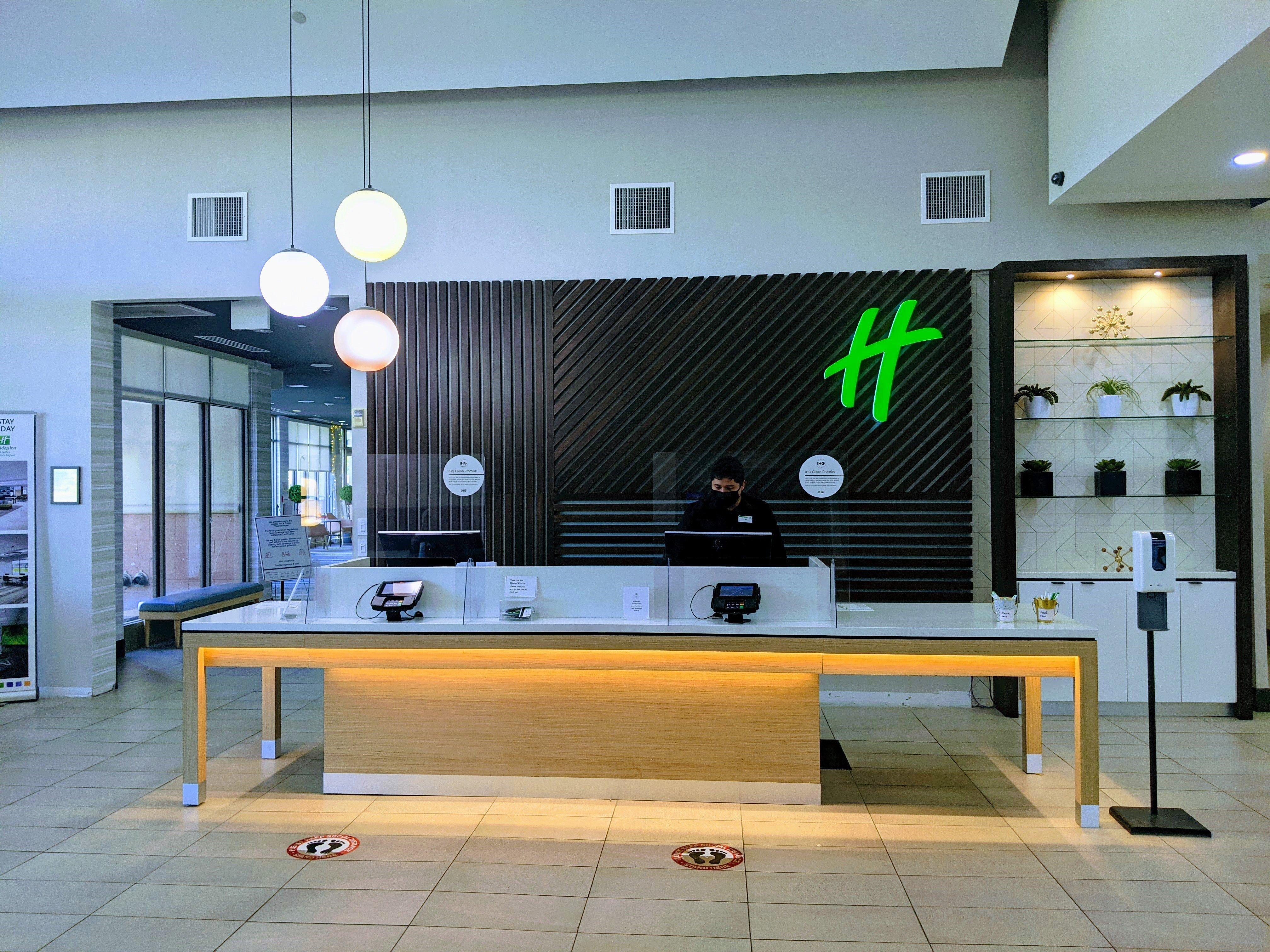 Holiday Inn & Suites Phoenix Airport By Ihg Exterior photo