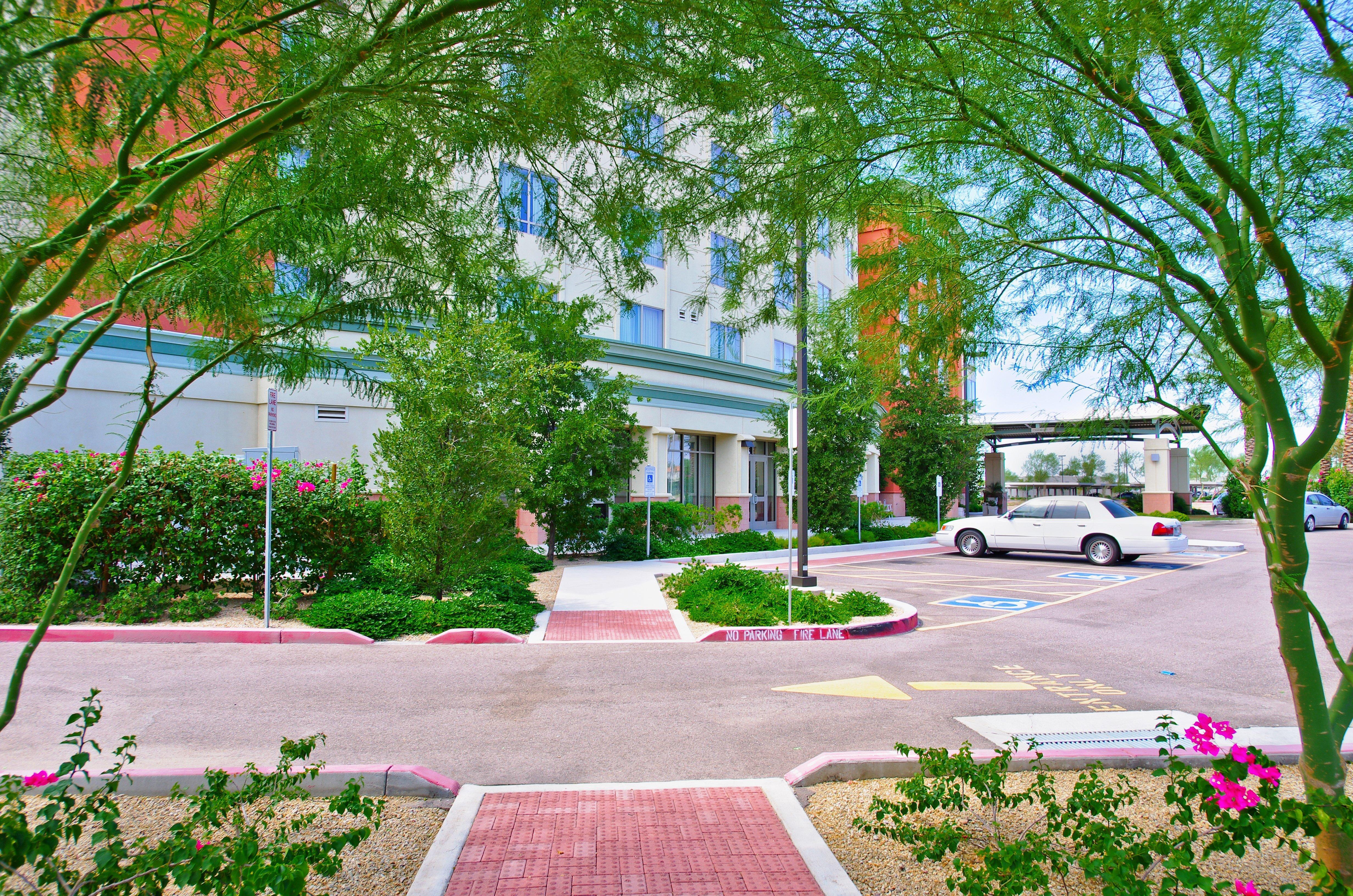 Holiday Inn & Suites Phoenix Airport By Ihg Exterior photo