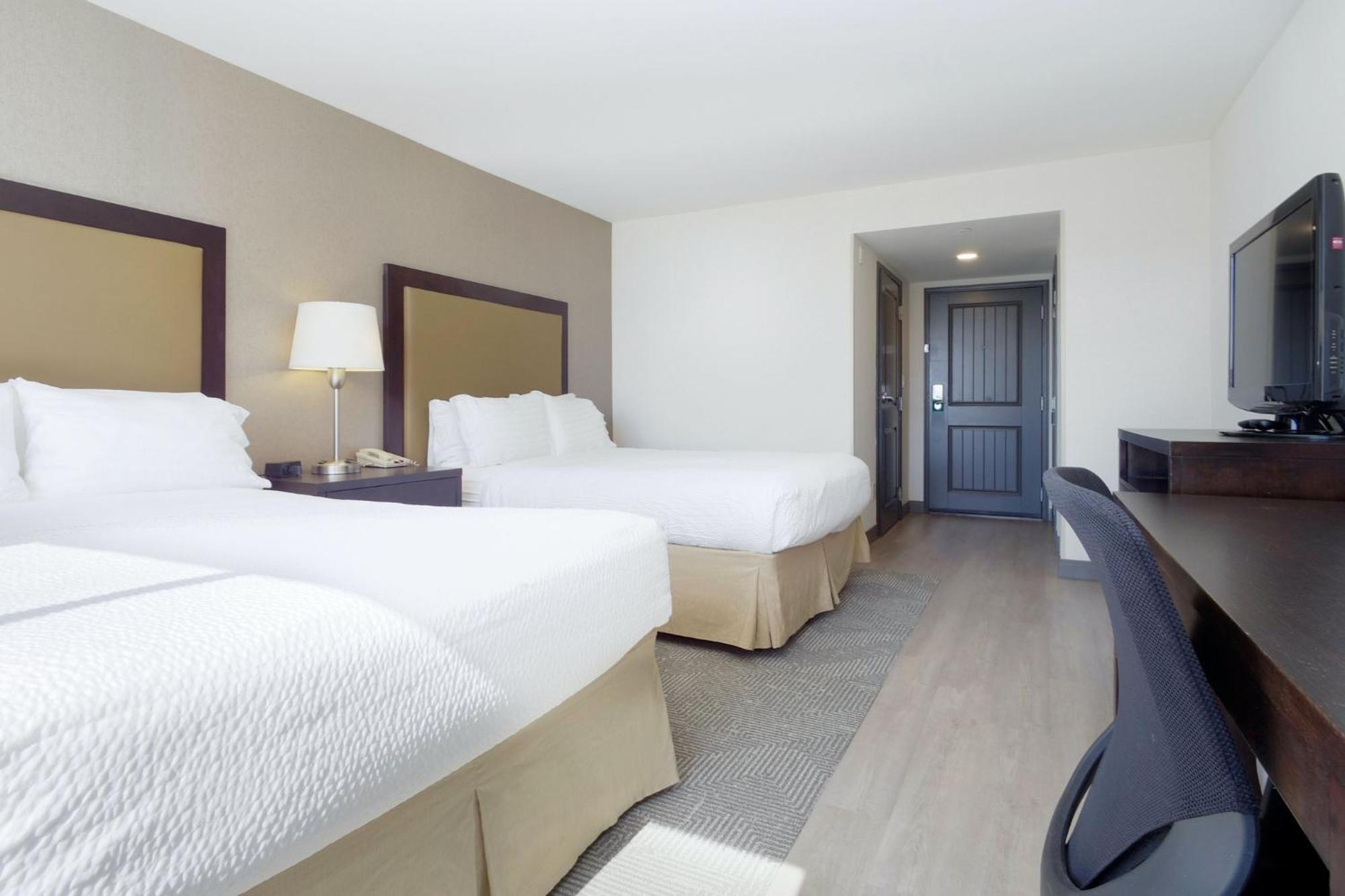 Holiday Inn & Suites Phoenix Airport By Ihg Exterior photo